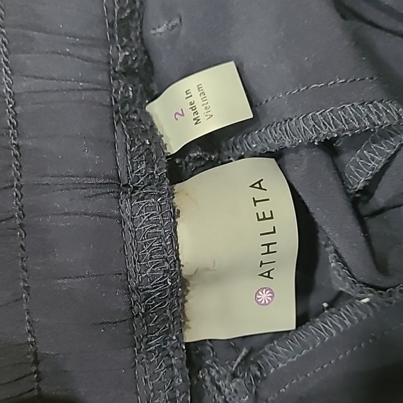 Athleta La Viva Capris Pants Ruched Leg Cropped Pant Active Fit Size 2 - Picture 11 of 11